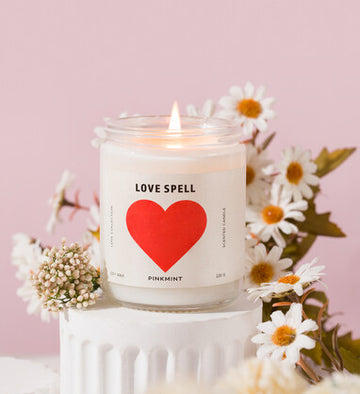 PINKMINT - Love Spell Candle in Love Spell