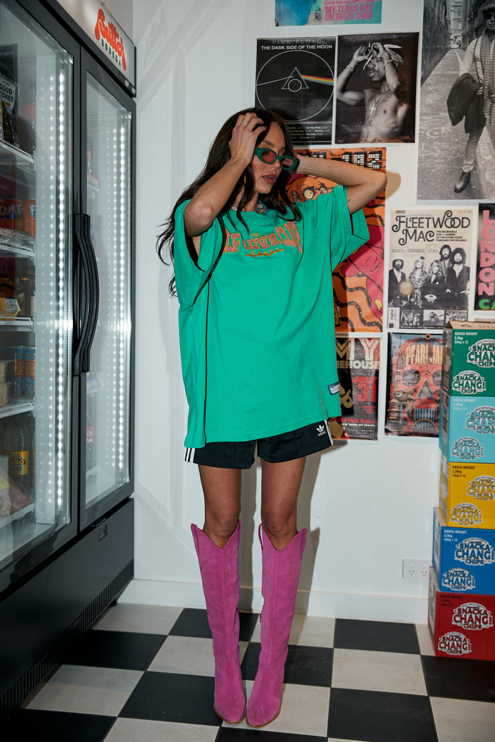 SABBI - The Very Oversided Self Love Club Tee in Green