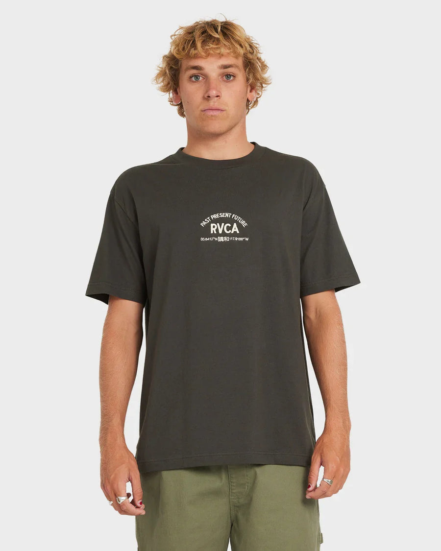 RVCA - Textfull SS T-Shirt in Pirate Black