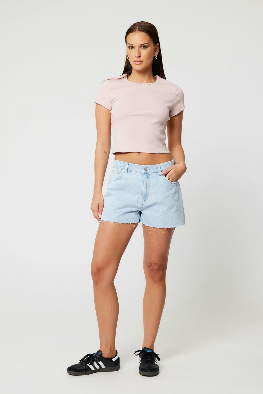 Abrand - 95 Baggy Short Kate in Light Viintage Denim