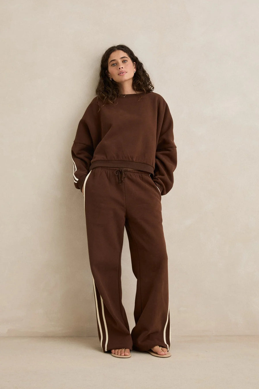 Rhythm - Contrast Sweatshirt in Brown