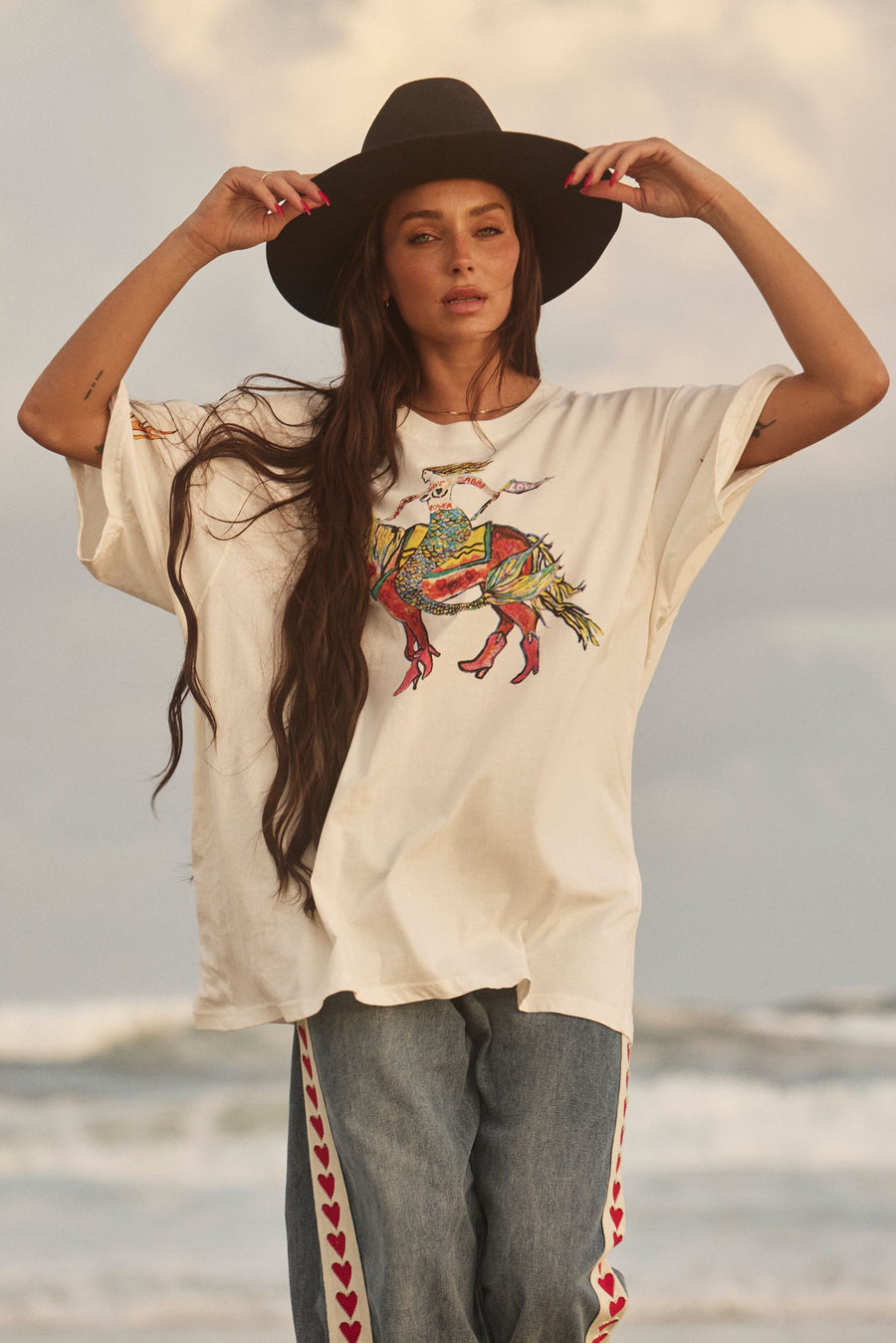 Sabbi - The Very Oversized: Words Have Power Tee in Marshmallow