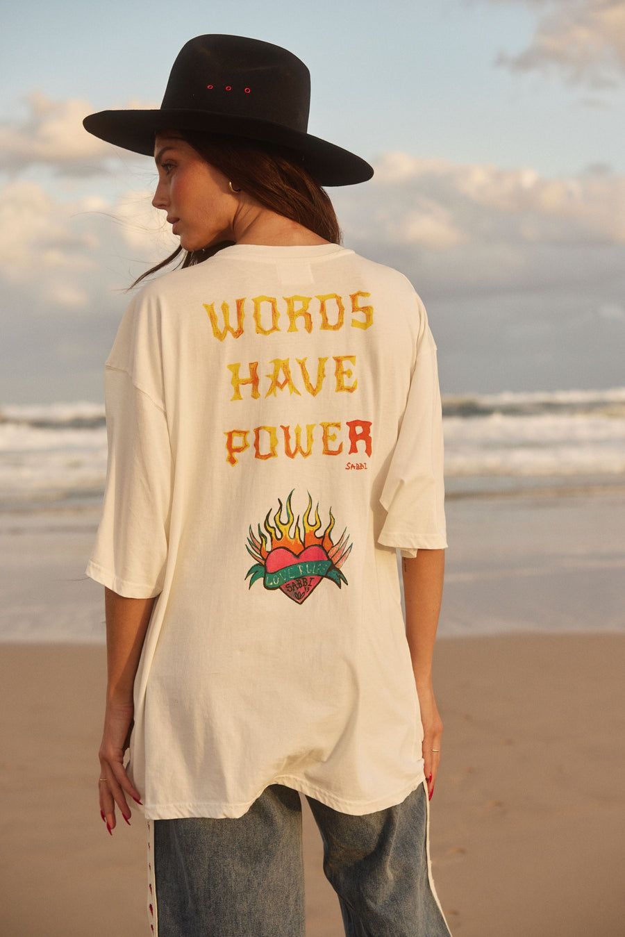 Sabbi - The Very Oversized: Words Have Power Tee in Marshmallow