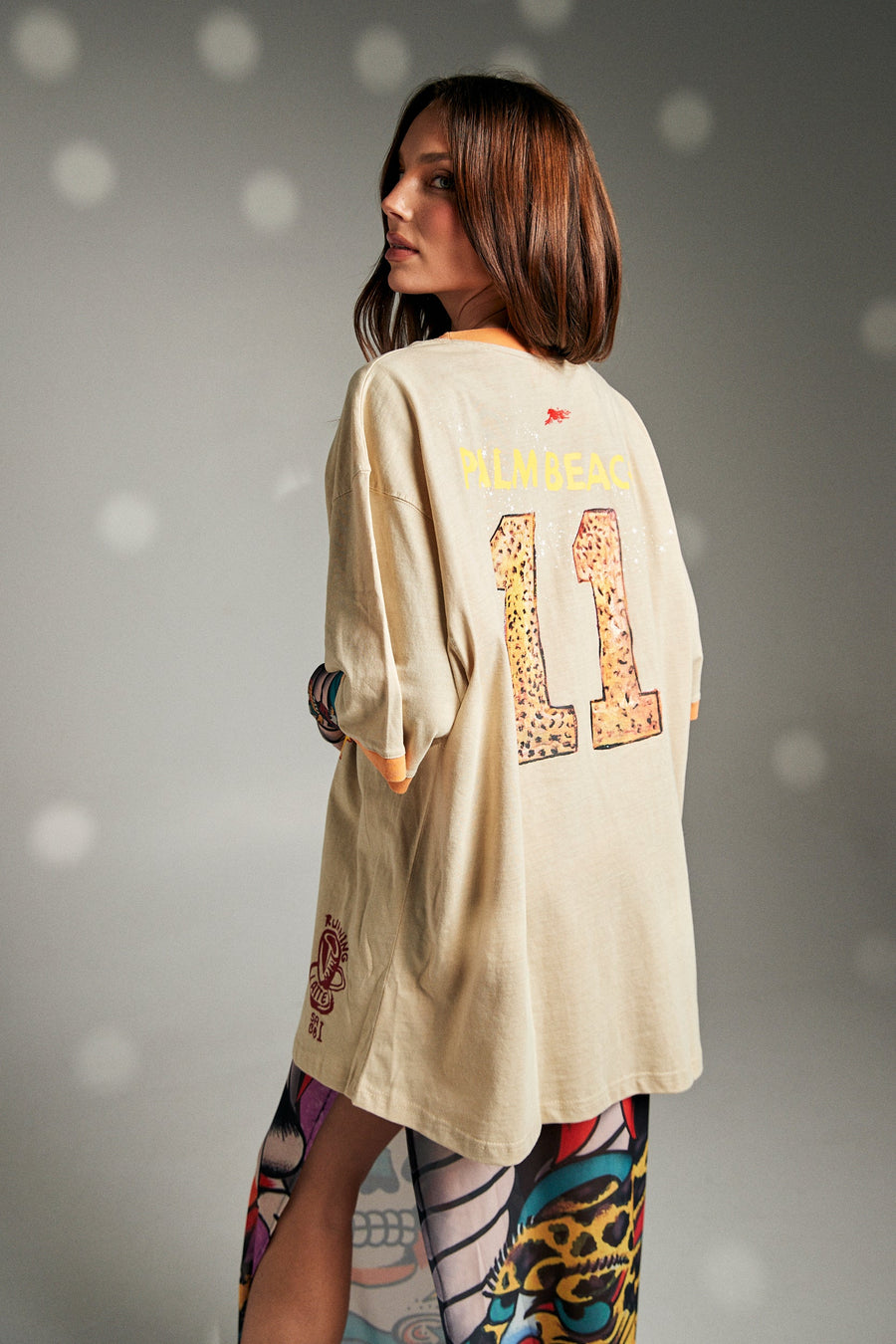 SABBI - Run Club Tee in Sand