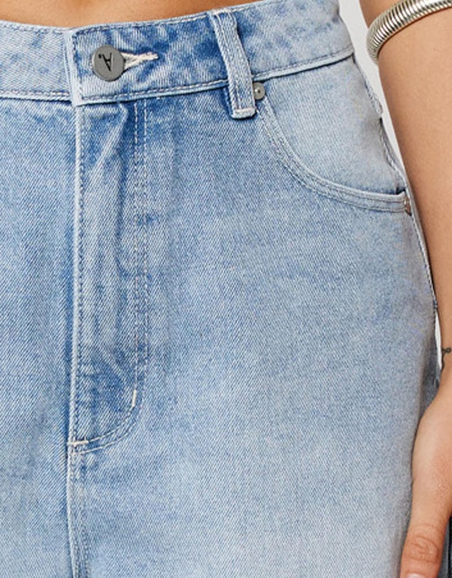 ABRAND - Carrie Short Jordan Worn