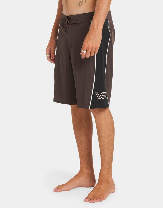 RVCA - Retract Trunk 2.0 Boardshort in Mocha