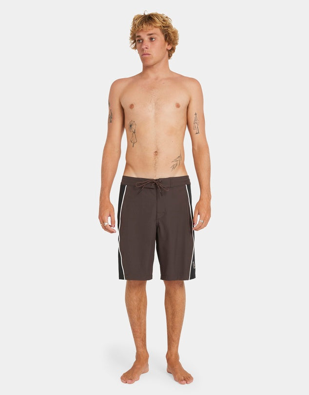 RVCA - Retract Trunk 2.0 Boardshort in Mocha