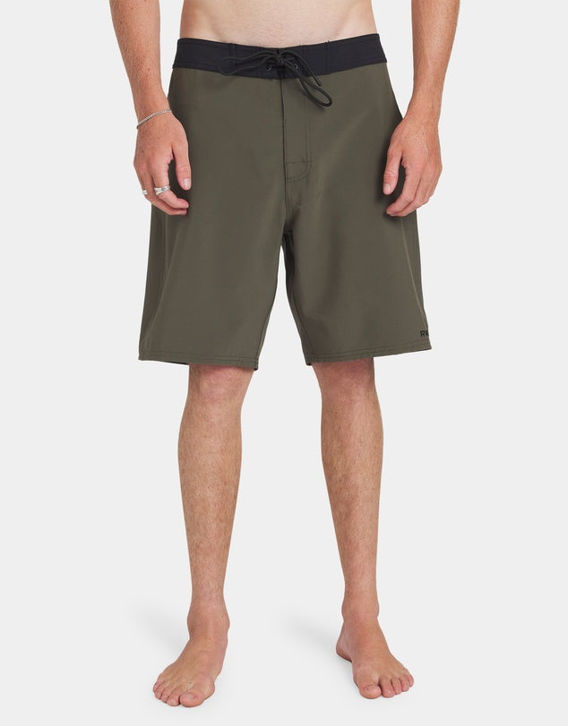 RVCA - VA Trunk Solid in Fatigue