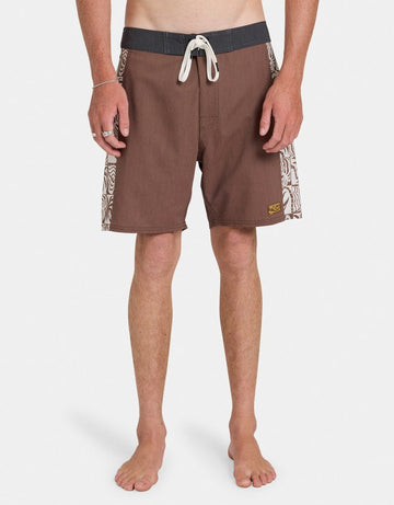 RVCA -  Exotica Trunk 17