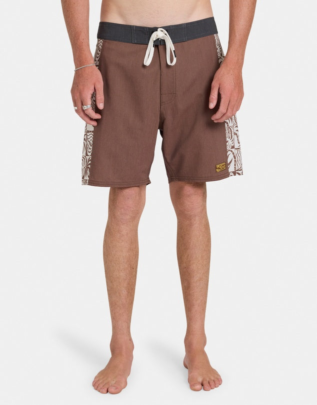 RVCA -  Exotica Trunk 17