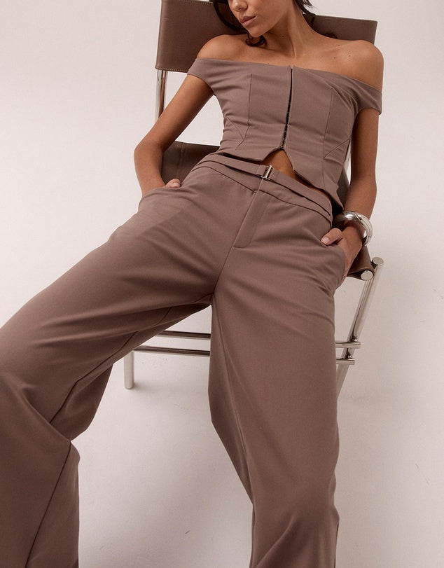Sovere - Kennedy Pants in Taupe
