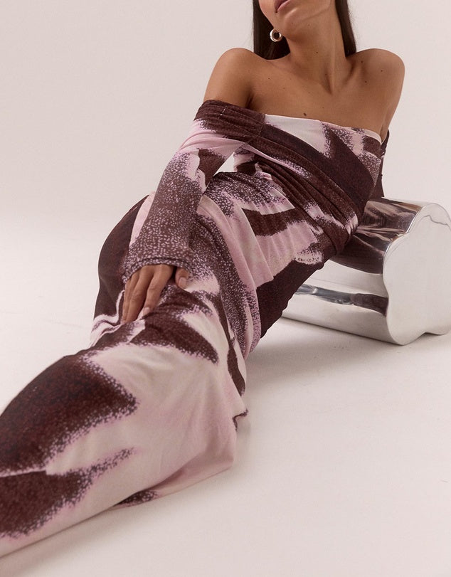 Sovere - Afterlight Off Shoulder Dress in Raisin
