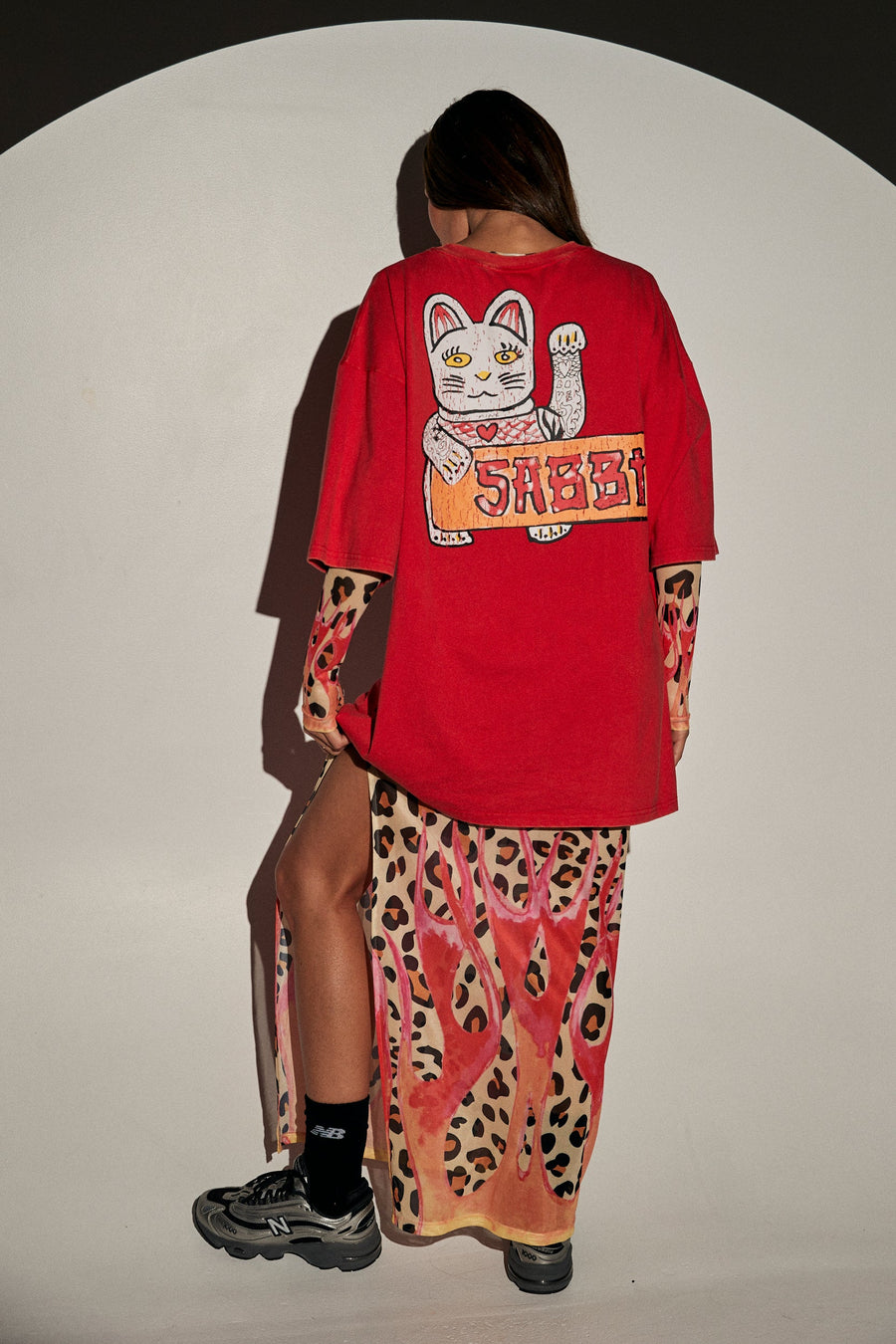 SABBI - Champagne Tattoo tee in Red