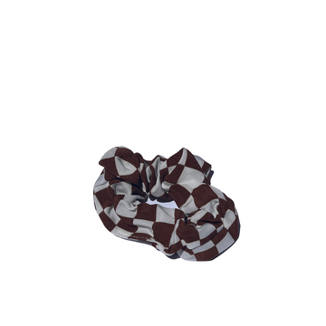 Checkered Scrunchie in Brown/White