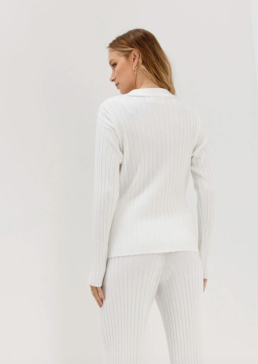 Sovere - Recline Knit Wrap Top in Chalk